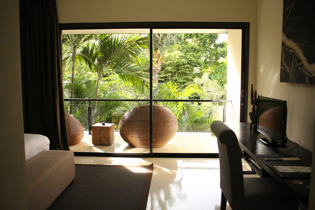 CATWALKS AND PARADISE | CICADA LUXURY TOWNHOUSES BALI