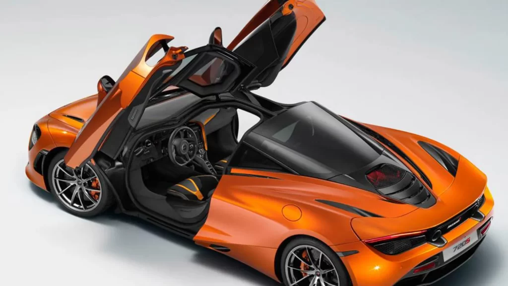 CATWALKS AND PARADISE - Luxury Cars: A Look at the Latest Models and Most Expensive Brands